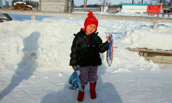 Η τετράχρονη που περπάτησε μόνη πολλά μίλια στην παγωμένη Σιβηρία για να βοηθήσει τη γιαγιά της