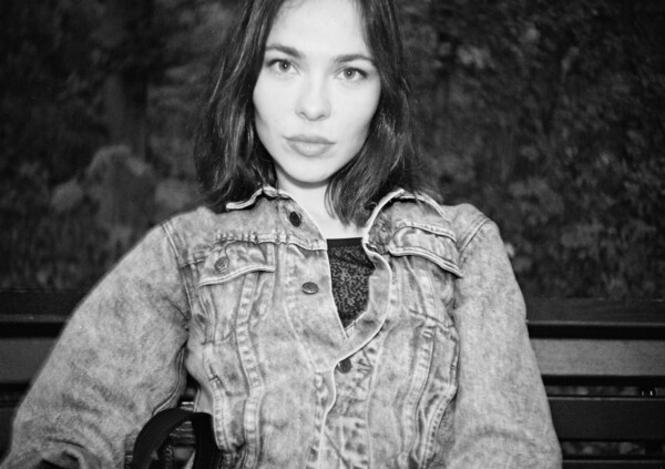 Η Nina Kraviz κάποτε έφτιαχνε οδοντοστοιχίες αστροναυτών