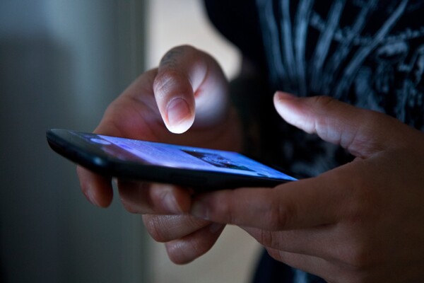 Στοιχεία σοκ για τα κινητά από παγκόσμια έκθεση του ΟΟΣΑ: Σχεδόν το ένα στα πέντε είναι απομίμηση