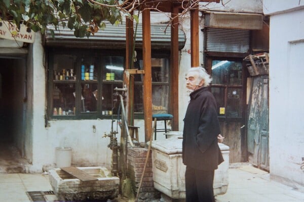 Η αψιά κι ελεύθερη ζωή του εθνολόγου Ε. Ζάχου - Παπαζαχαρίου