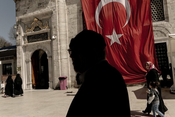 Το «Όχι» προηγείται σε Κωνσταντινούπολη και Άγκυρα - Μικραίνει η «ψαλίδα» της διαφοράς