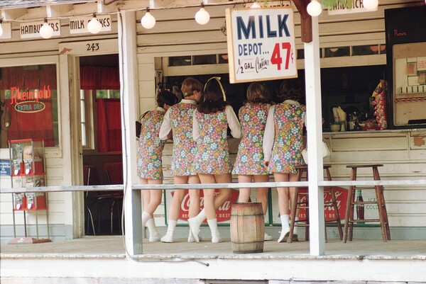 Το παλιό, τεχνικολόρ καλοκαίρι του Joel Meyerowitz