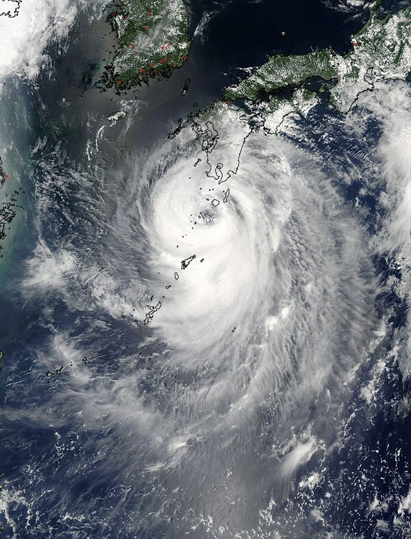 Ιαπωνία: Τουλάχιστον δυο νεκροί από τον τυφώνα Νόρου