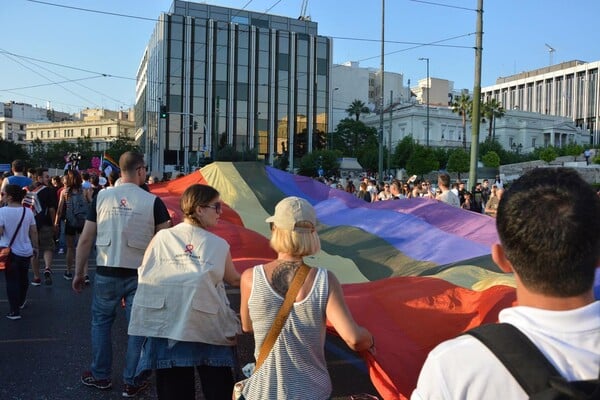 Ένας στρέιτ πήγε για πρώτη φορά στο Athens Pride και αυτές είναι οι εντυπώσεις του