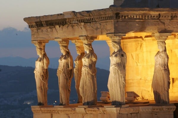 Οι 14 υπέροχες ταινίες του Μιχάλη Κακογιάννη