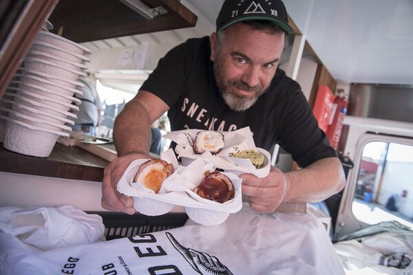 Το Dewar's Scotch Egg Club στο Athens Street Food Festival