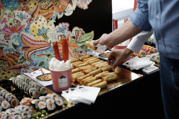 Κινέζικα φαναράκια στους δρόμους της Θεσσαλονίκης, γεύσεις από σούσι και ο Ρουβάς στην 82η ΔΕΘ