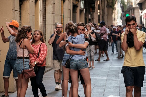 14 νεκροί και πάνω από 100 τραυματίες από την τρομοκρατική επίθεση στην Βαρκελώνη