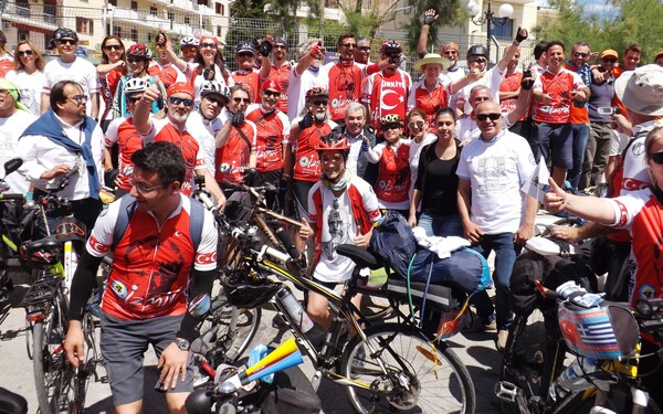 Εκατό Τούρκοι ποδηλάτες στη Λέσβο για το «4th bicycle festival under my pedals»