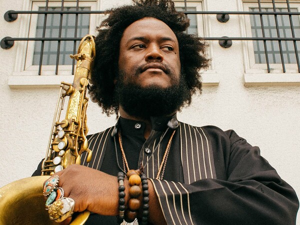 O συνθέτης και σαξοφωνίστας της τζαζ Kamasi Washington στην Αθήνα