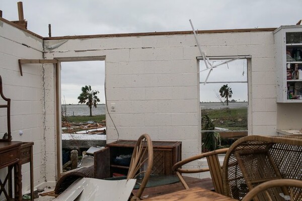 60 εικόνες από τον τυφώνα Harvey, που δείχνουν όλες τις πτυχές της καταστροφής