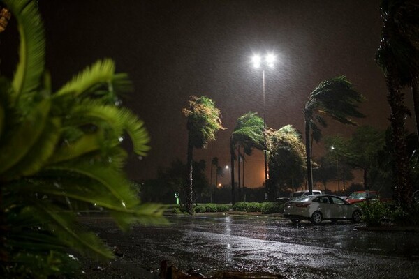 60 εικόνες από τον τυφώνα Harvey, που δείχνουν όλες τις πτυχές της καταστροφής