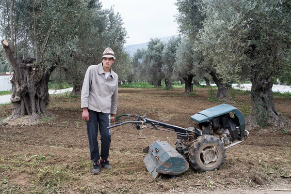 Στην Αχαΐα: ένας φωτογράφος επιστρέφει στον τόπο καταγωγής του