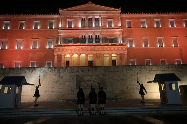 Η Βουλή στα πορτοκαλί για την εξάλειψη της βίας κατά των γυναικών