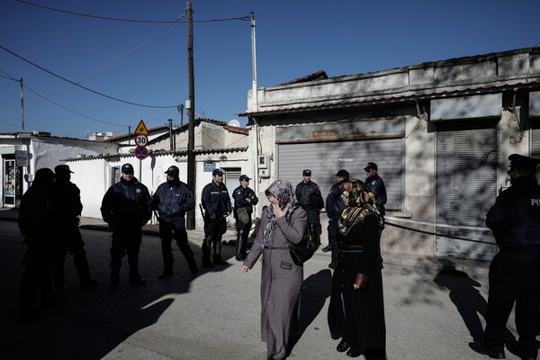 Αποθεώνουν τον Ερντογάν στην Κομοτηνή - Δείτε την άφιξη στο τζαμί