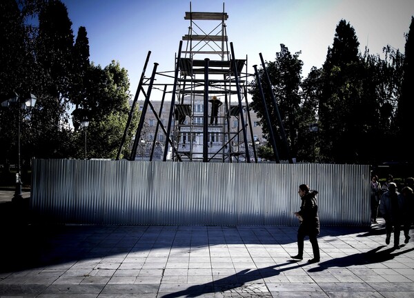 Με Μουζουράκη θα κάνει Πρωτοχρονιά η Αθήνα - Επιτέλους μάθαμε όλες τις εκδηλώσεις για τις γιορτές