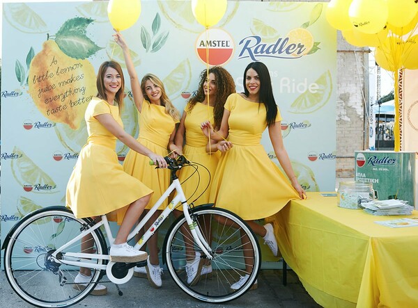 H AMSTEL Radler Lemon μας πήγε για ποδήλατο στο 5ο Athens Skirt Ride..