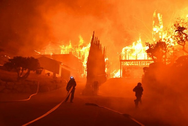 Είναι σοκαριστική η καταστροφή στην Καλιφόρνια - Εικόνες που τρομάζουν