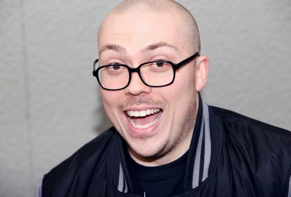 Antony Fantano:Αμφιλεγόμενος φύτουκλας της μουσικοκριτικής ή κάτι πιο πονηρό;