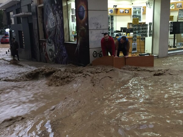 Δήμαρχος Αγρινίου: Δεν έχουμε ξαναζήσει κάτι ανάλογο - Περιουσίες θαμμένες κάτω από τη λάσπη
