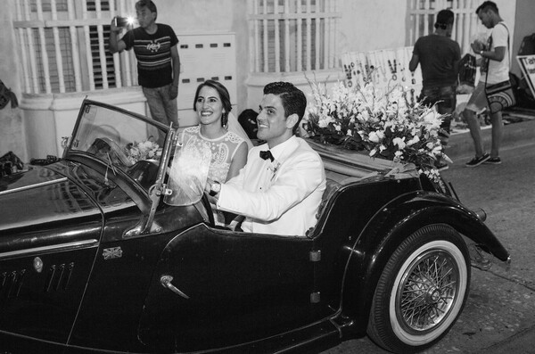 Ένας όμορφος γάμος στη Καρταχένα με θέμα από τα '50s και ένα υπέροχο ζευγάρι