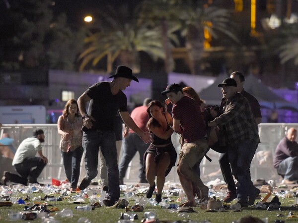 Λας Βέγκας: Πάνω από 58 νεκροί και 500 τραυματίες από την ένοπλη επίθεση
