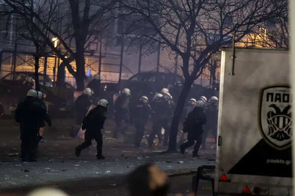Το ρολό χαρτιού στο κεφάλι του Γκαρθία και όλα όσα οδήγησαν στο χάος το ΠΑΟΚ-Ολυμπιακός