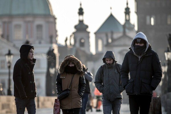 Ψύχος από τη Σιβηρία απλώνεται σε όλη την Ευρώπη - Φωτογραφίες από τη Μόσχα μέχρι το Παρίσι και την Ελλάδα