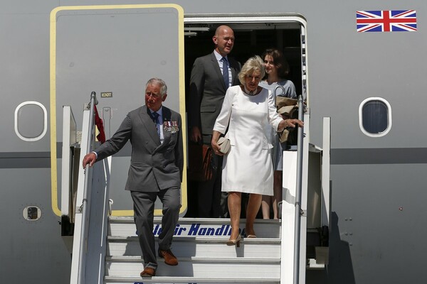 Ο πρίγκιπας Κάρολος με την Καμίλα έφτασαν στην Αθήνα