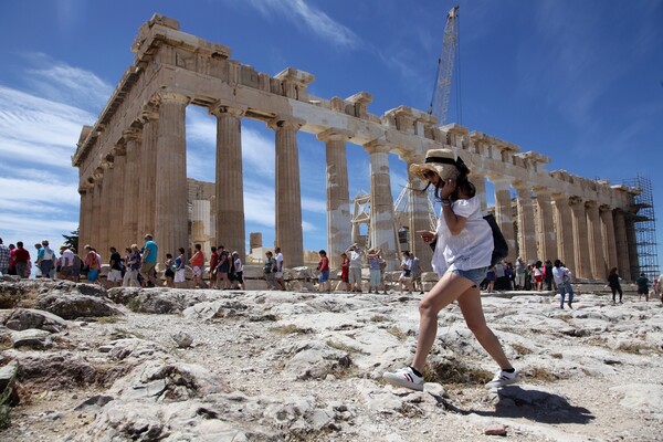 ΤτΕ: Αυξημένα κατά 13,8% τα έσοδα από τον τουρισμό στο πρώτο τρίμηνο του 2018