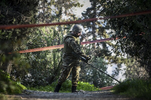 Βλήμα όλμου βρέθηκε στον λόφο του Φιλοπάππου