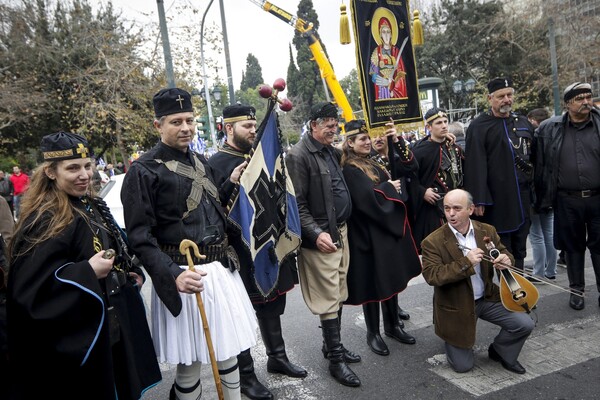 Φωτογραφίες από το Σύνταγμα και το συλλαλητήριο για τη Μακεδονία