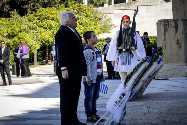 Ολοκληρώθηκε η μαθητική παρέλαση στην Αθήνα για την 25η Μαρτίου