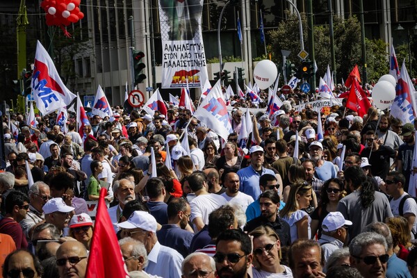 Σε εξέλιξη οι συγκεντρώσεις για την εργατική Πρωτομαγιά στο κέντρο της Αθήνας