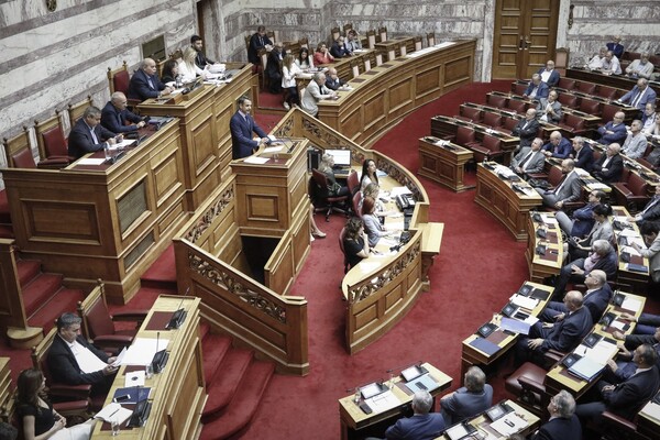 Στις 6 το απόγευμα η συζήτηση της πρότασης δυσπιστίας - Τι προβλέπει ο κανονισμός της Βουλής