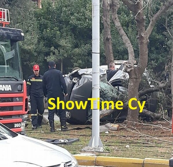 Τι λένε οι γιατροί για τον Ηλία Βρεττό - Γιατί χαρακτηρίζεται κρίσιμη η κατάστασή του μετά το τροχαίο