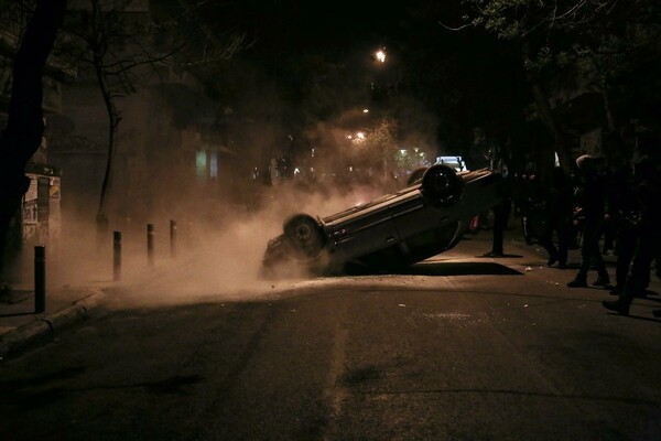 Επέμβαση της αστυνομίας στην πρυτανεία τα ξημερώματα