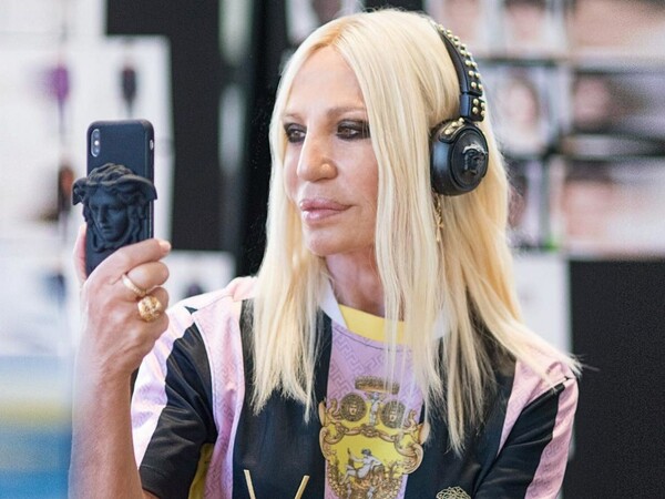 Donatella Versace:« Έχω χάσει τον έλεγχο του εαυτού μου - Και δεν είμαι μανιακή του ελέγχου»