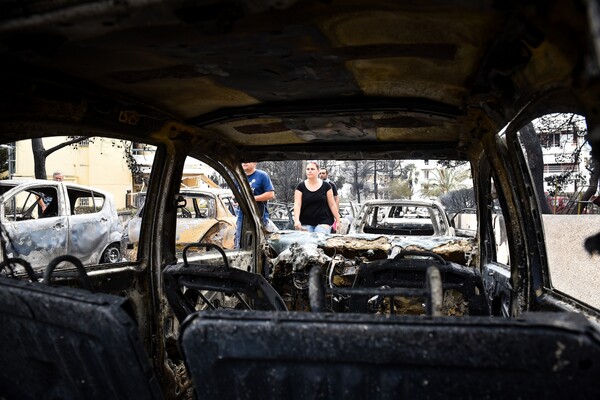 Κρανίου Τόπος το Μάτι στη Ραφήνα - Όλα καμένα, θυμίζουν εικόνες από θρίλερ (ΦΩΤΟΡΕΠΟΡΤΑΖ)