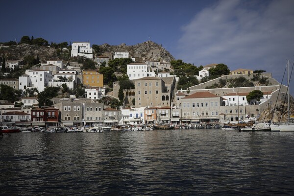 Ιδού η κατάσταση στην Ύδρα του μπλακ-άουτ (ΦΩΤΟΡΕΠΟΡΤΑΖ)