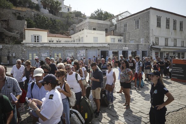 Ιδού η κατάσταση στην Ύδρα του μπλακ-άουτ (ΦΩΤΟΡΕΠΟΡΤΑΖ)