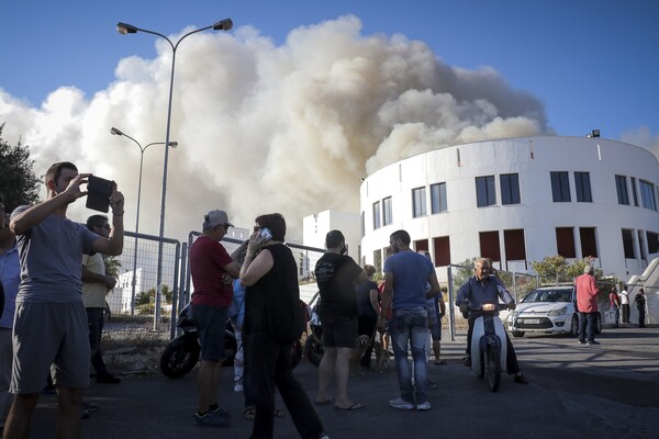 Φωτογραφίες από τη μεγάλη φωτιά στο Πανεπιστήμιο Κρήτης