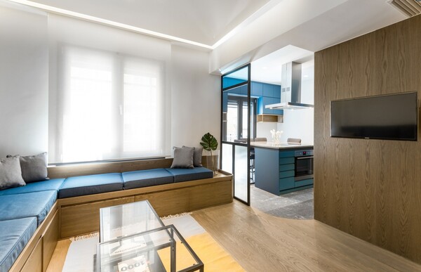 Ένα διαμέρισμα εμπνευσμένο από interiors πλοίων δημιουργήθηκε στη Θεσσαλονίκη