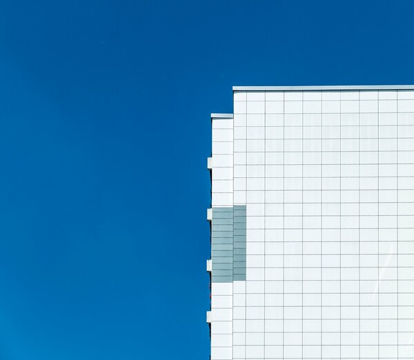 Η αποθέωση της φόρμας στον διαγωνισμό αρχιτεκτονικής μινιμαλιστικής φωτογραφίας