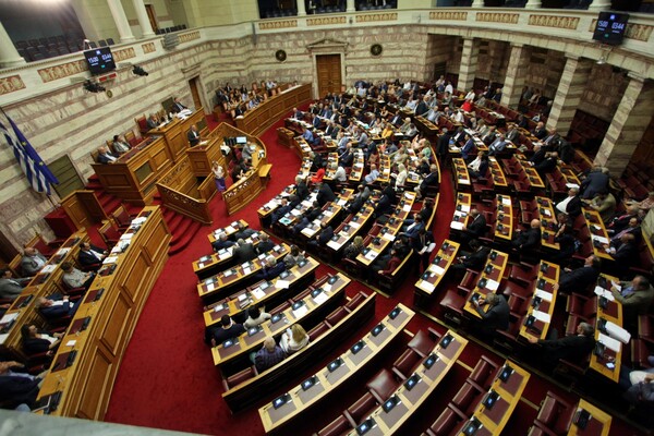 Κατατέθηκε τροπολογία για την επέκταση της οικονομικής ενίσχυσης στους πυρόπληκτους