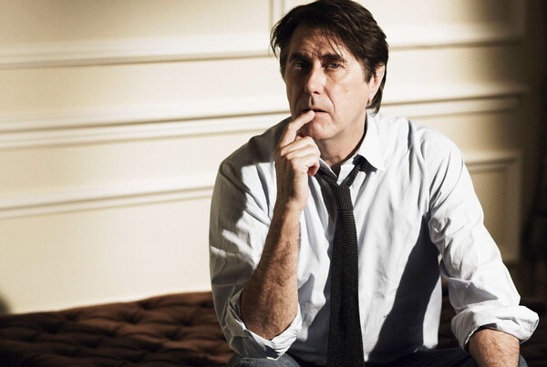 Bryan Ferry: Ο μουσικός «που θα έπρεπε να τον κρεμάσουν ως έκθεμα στην Tate» έρχεται στο Ηρώδειο