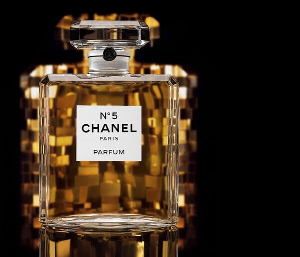 Η Κομισιόν απαγορεύει το Chanel No 5