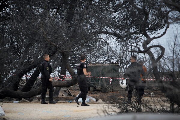 Εισαγγελικές παραγγελίες για άνοιγμα κινητών των θυμάτων από τις πυρκαγιές