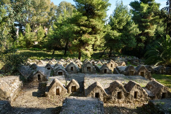 Τα επιγραφικά μνημεία της μακραίωνης εβραϊκής παρουσίας στον ελλαδικό χώρο