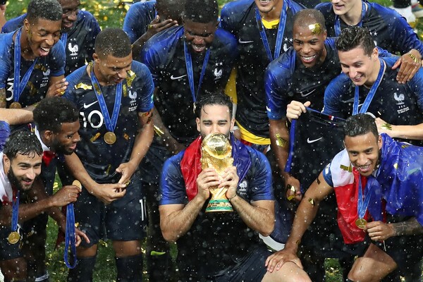 Μουντιάλ 2018: Η απονομή του κυπέλλου στους Γάλλους - ΦΩΤΟΓΡΑΦΙΕΣ